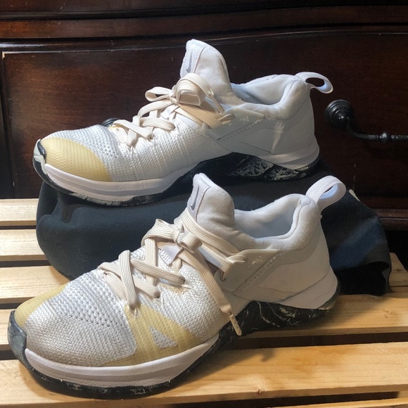 Nike Metcon Crosstrainers - Picture 4 of 8